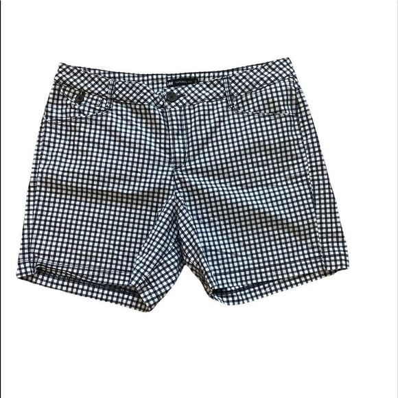 Lee Natural Fit Shorts  - Picture 1 of 4